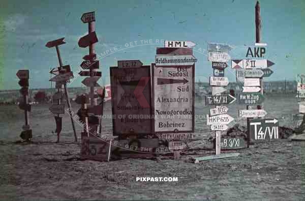  German wehrmacht traffic signs, 9th Panzer Division, Von Kleist, Gruppe SUD, 1942 Ukraine