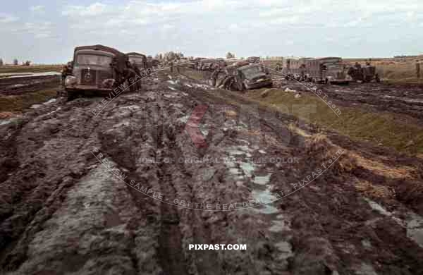 3rd Panzer Division fight against Russian Mud roads, Spring 1942, Charkow.