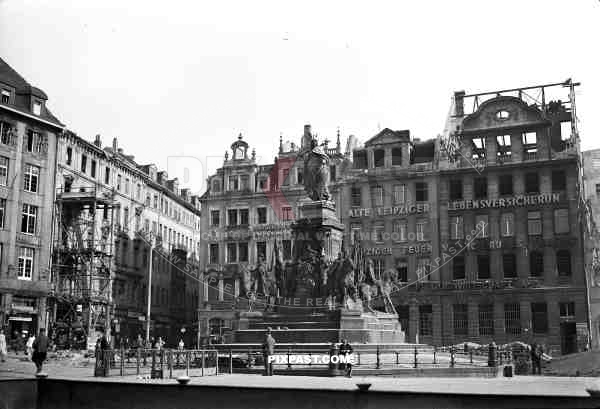 69th infantry division - Leipzig - Germany - 1945, WW1 Victory Monument, market square, marktplatz leipzig, ruins, bombed