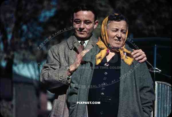 American OHIO Family portrait vintage car son and mother America 1942 Kodachrome