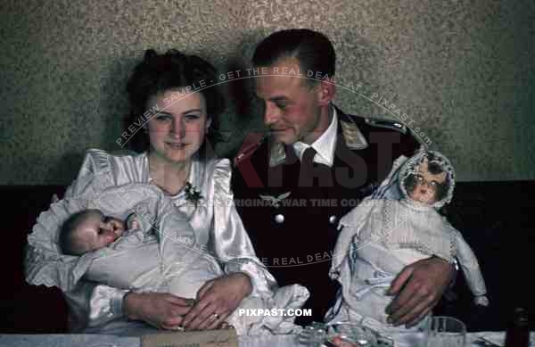 Austrian Air force Pilot officer Luftwaffe Vienna Wien Austria medals uniform wedding family kissing 1941 Smeschkal