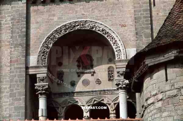 Burg Kreuzenstein in Loebendorf, Austria 1940