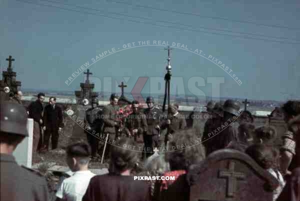 Burial in Hoechstadt an der Aisch, Germany 1943