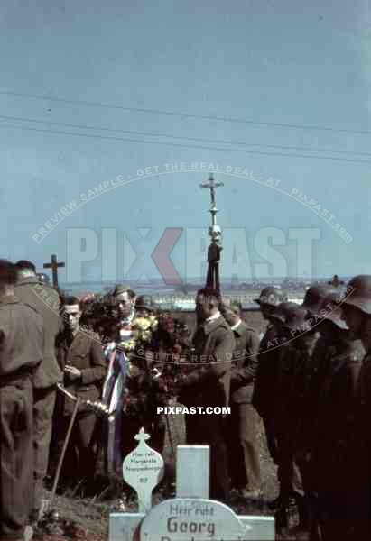 Burial in Hoechstadt an der Aisch, Germany 1943