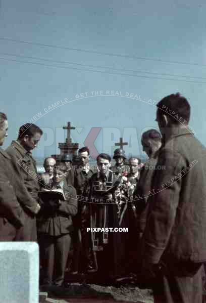 Burial in Hoechstadt an der Aisch, Germany 1943