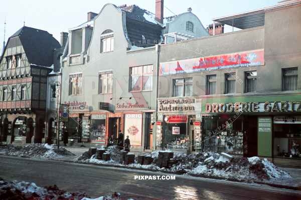 Captain US Engineer Smith captures a brisk October, 1947 morning on Curtiusstrasse in Berlin