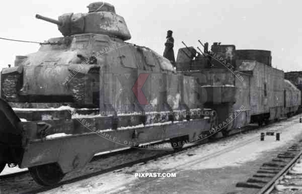 Captured Somua S-35 Medium panzer tank for wehrmacht use train wagons armoured flak cannon russia winter 1942