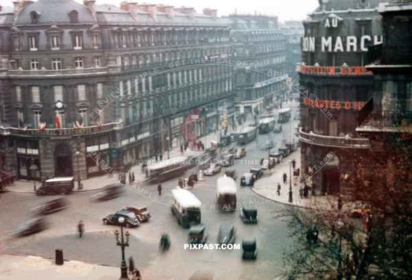 Comptoir national d_qt_escompte de Paris. Place de l Opera. Paris France 1937