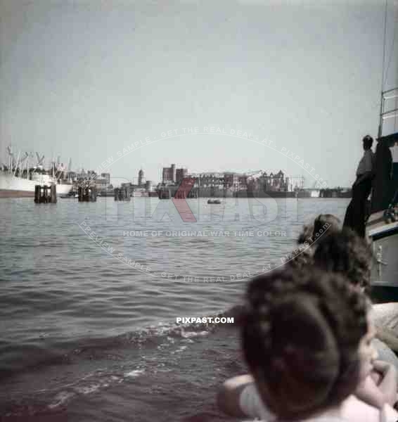 destroyed buildings at the RÃ¼schkanal in Hamburg Finkenwerder, Germany 1946