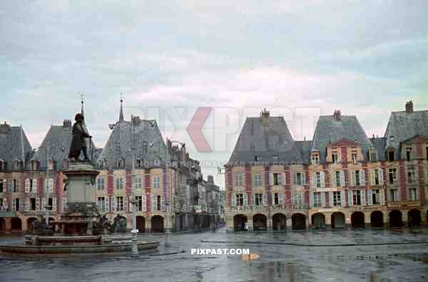 Ducale Square in Charleville-MÃ©ziÃ¨res, France 1940