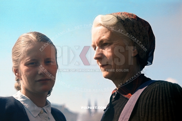 German mother and daughter in Lindau Germany 1944