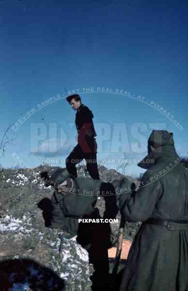 German panzer tank commander officer Russian front winter 1941, Russian POWs building bunker.