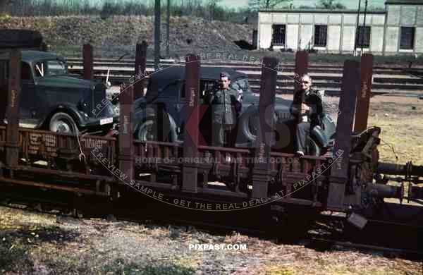 german staff car truck transport train france 1940 drinking