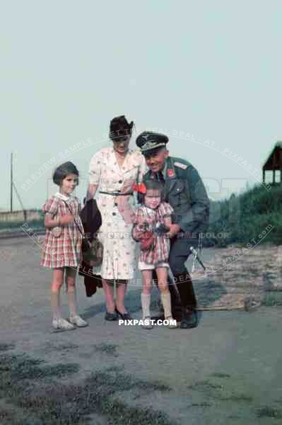 Germany Thuringen 1940 German Luftwaffe FLAK officer uniform sword daggger family children 3. Flak Abt. 701 