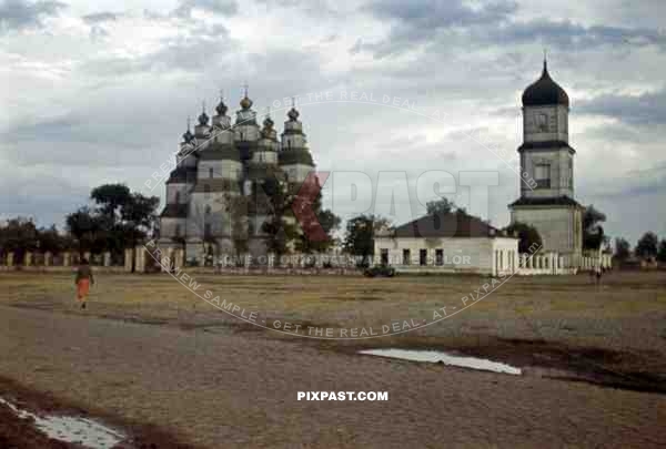 Holy Trinity Cathedral in Nowomoskowsk, Ukraine 1942