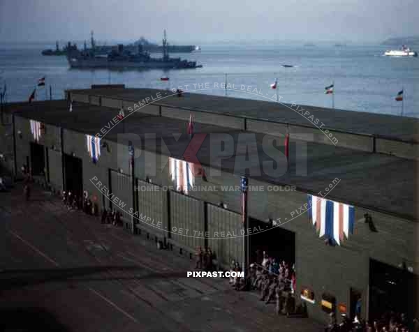 In the Seattle harbour on the USS Admiral H.T.Mayo, USA 1946