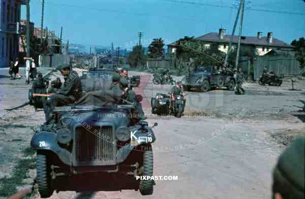 Light Halftrack Sd. Kfz. 10, Russia summer 1941, 103 Schutzen Regiment, 14th Panzer Division, motorbike,