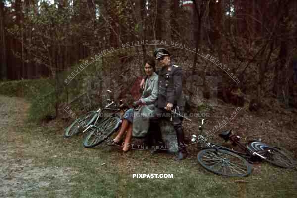 Luftwaffe officer and his wife in Bad Saarow, Germany 1939