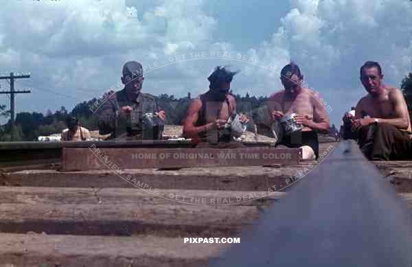 lunch at the base between Bryansk (Russia) and Konotop (Ukraine) 1944, Sicherungsbataillon 738