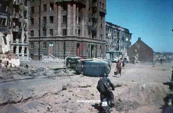 Minsk, Russia 1942, Luftwaffe Field Division 2nd Lufllotte, Bindewald, hit german staff car, Kradmelder Messenger.