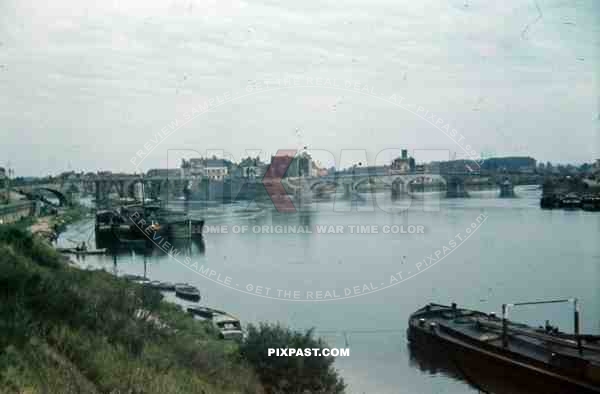 Montereau-Fault-Yonne, France 1940