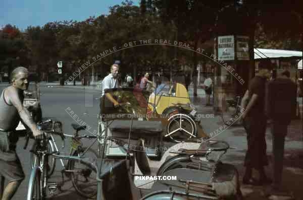 "Tourist taxis" at the Charles de Gaulle Square in Paris, France 1940