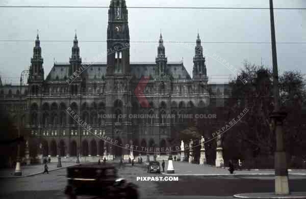 Rathaus Townhall, Vienna, Austria 1939, Taxi