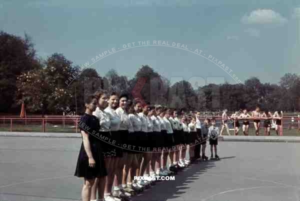 Rollerskating team at the Brentanobad in Frankfurt (Main), Germany ~1938