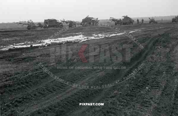 Russian front 1942, Austrian unit, Captured french  Unic P107 BU Halftrack, Pak 40 cannon, Light Halftrack Sd. Kfz. 10, 