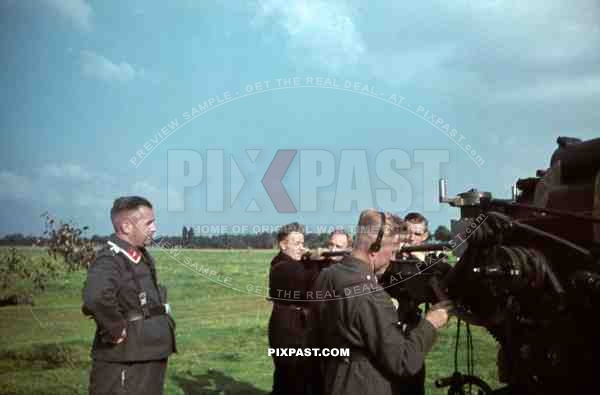 schwere Flak-Abteilung 390, 88mm flak, Luftgau XVII,Bremen-Vegesack, 1943, 8. Flak-Division, Luftwaffe cleaning