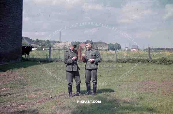 Wehrmacht soldiers in NiederauÃŸem, Germany 1940