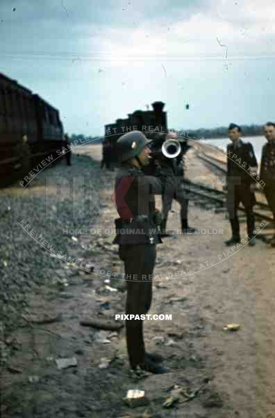 WW2 color Luftwaffe Field Division 2nd Lufllotte train station Locomotive bugler Narvik Campaign Shield