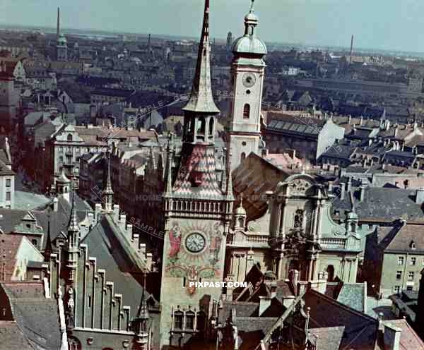 Zodiac Clock Tower, old town hall, Marienplatz, Munich, 1939, Alte Rathaus MÃ¼nchen. Heilig Geist, Kirche, Viktualienmark